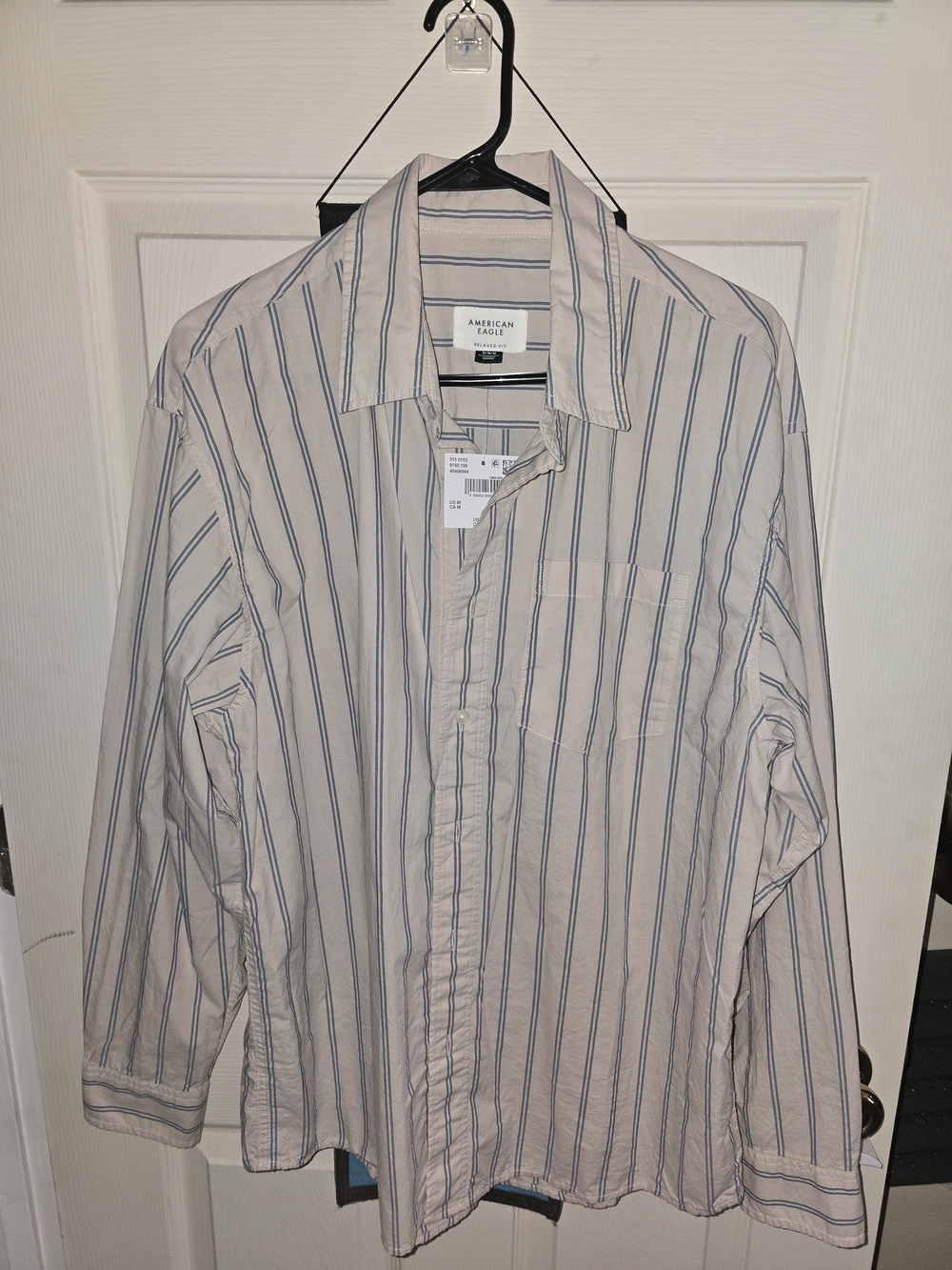 American Eagle Outfitters Men’s Relaxed Fit Shirt with Stripes